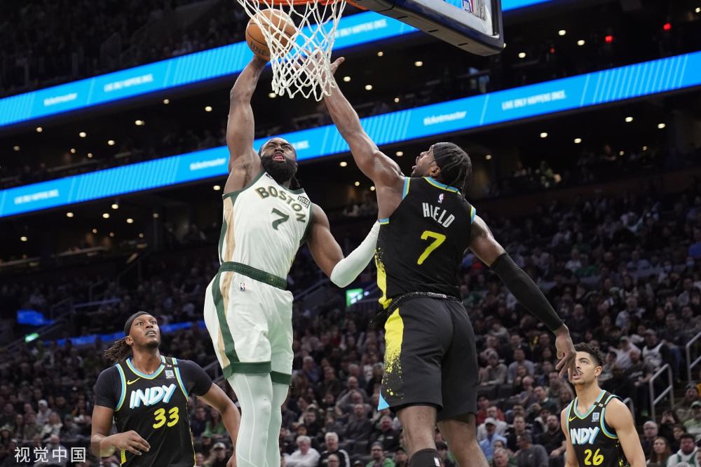 员凭借他的 员凭借他的