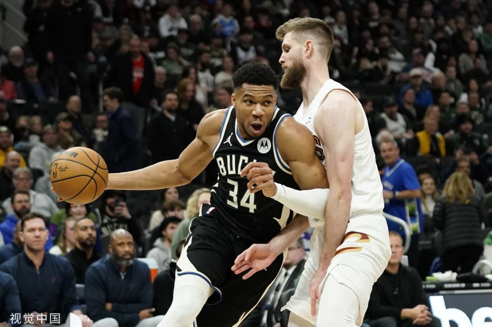 更是两家豪 更是两家豪